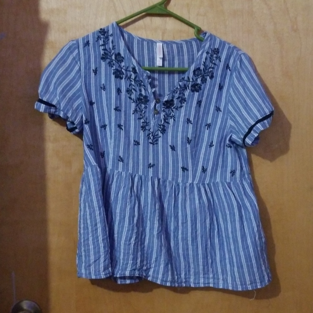 Xhilaration Top
